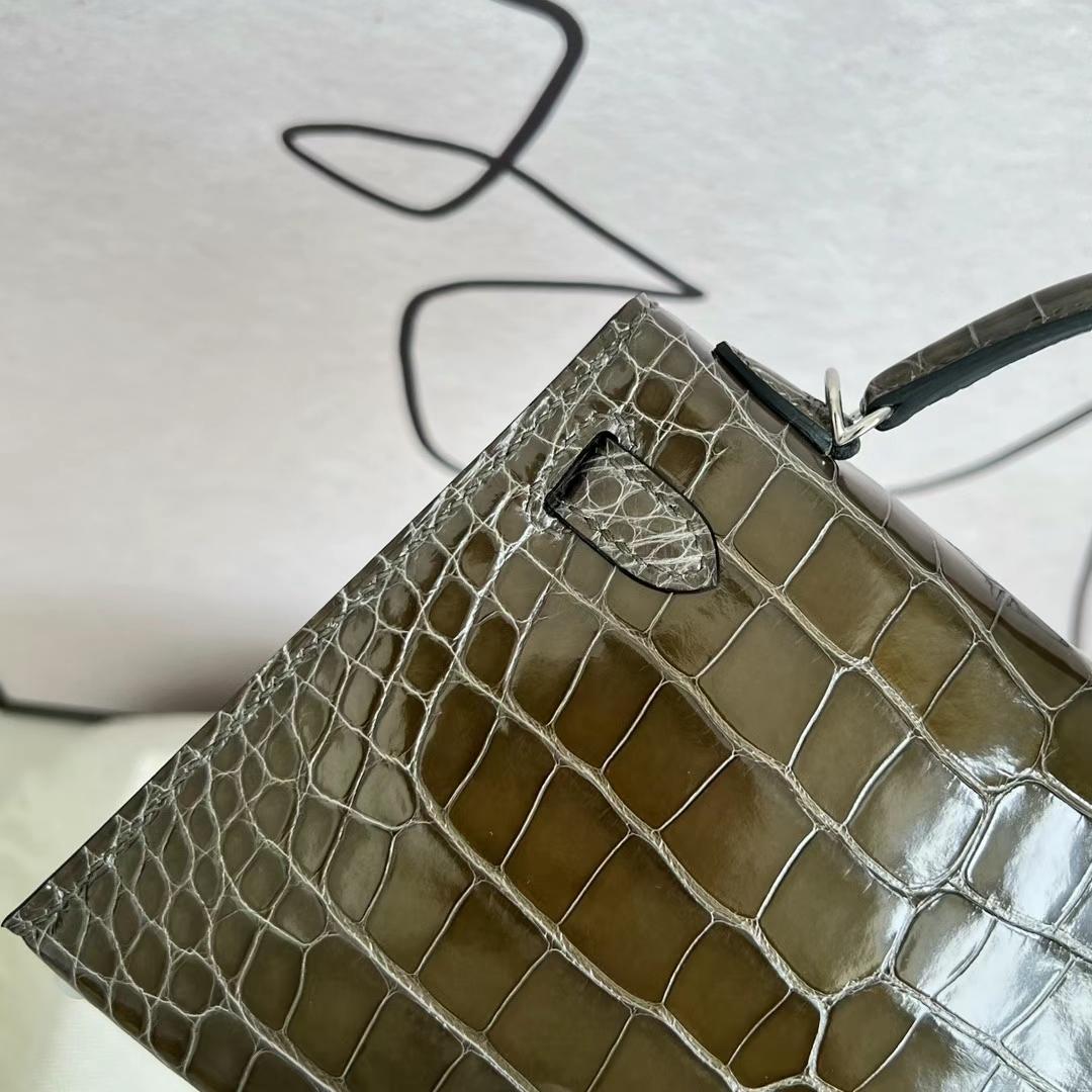 Hermès（爱马仕）Mini Kelly 迷你凯莉 亮面美洲鳄 Shiny Alligator Crocodile 6H 橄榄绿 银扣 PHW 19cm