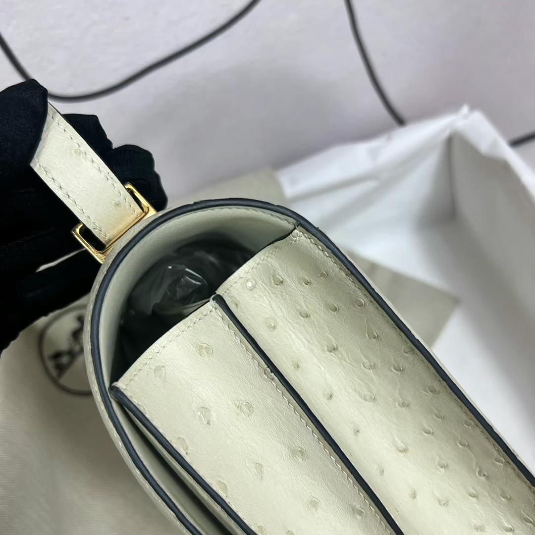 Hermès（爱马仕）Constance 康康 Ostrich 进口鸵鸟皮 3C 羊毛白 金扣 24cm 全手工蜡线缝制 Ghw