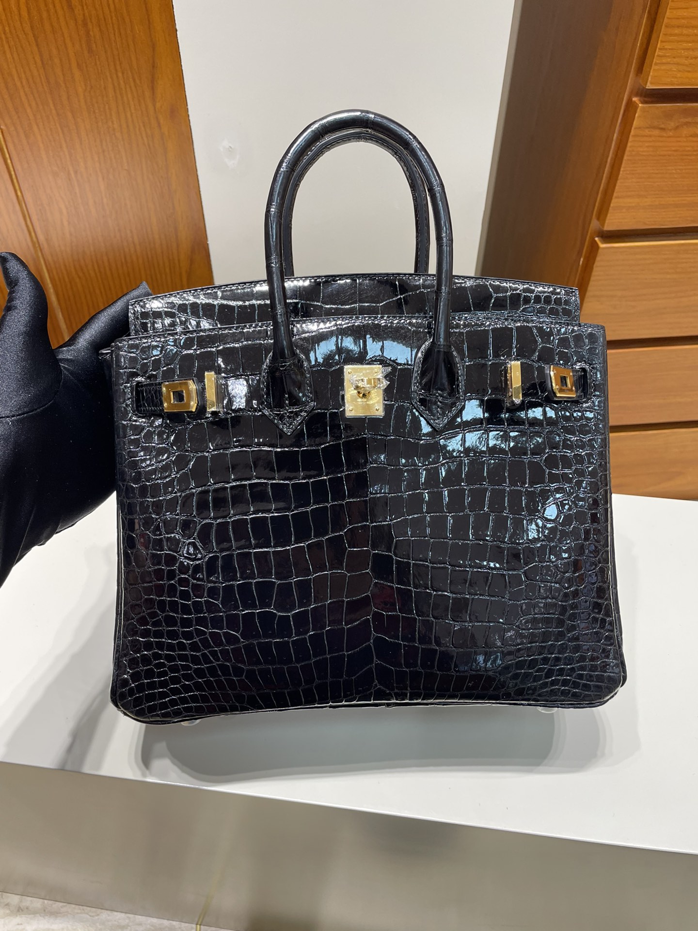 Hermès（爱马仕）Birkin 铂金包 Porosus shiny 亮面鳄鱼 ck89 黑色 Noir 金扣 25cm 顶级手缝