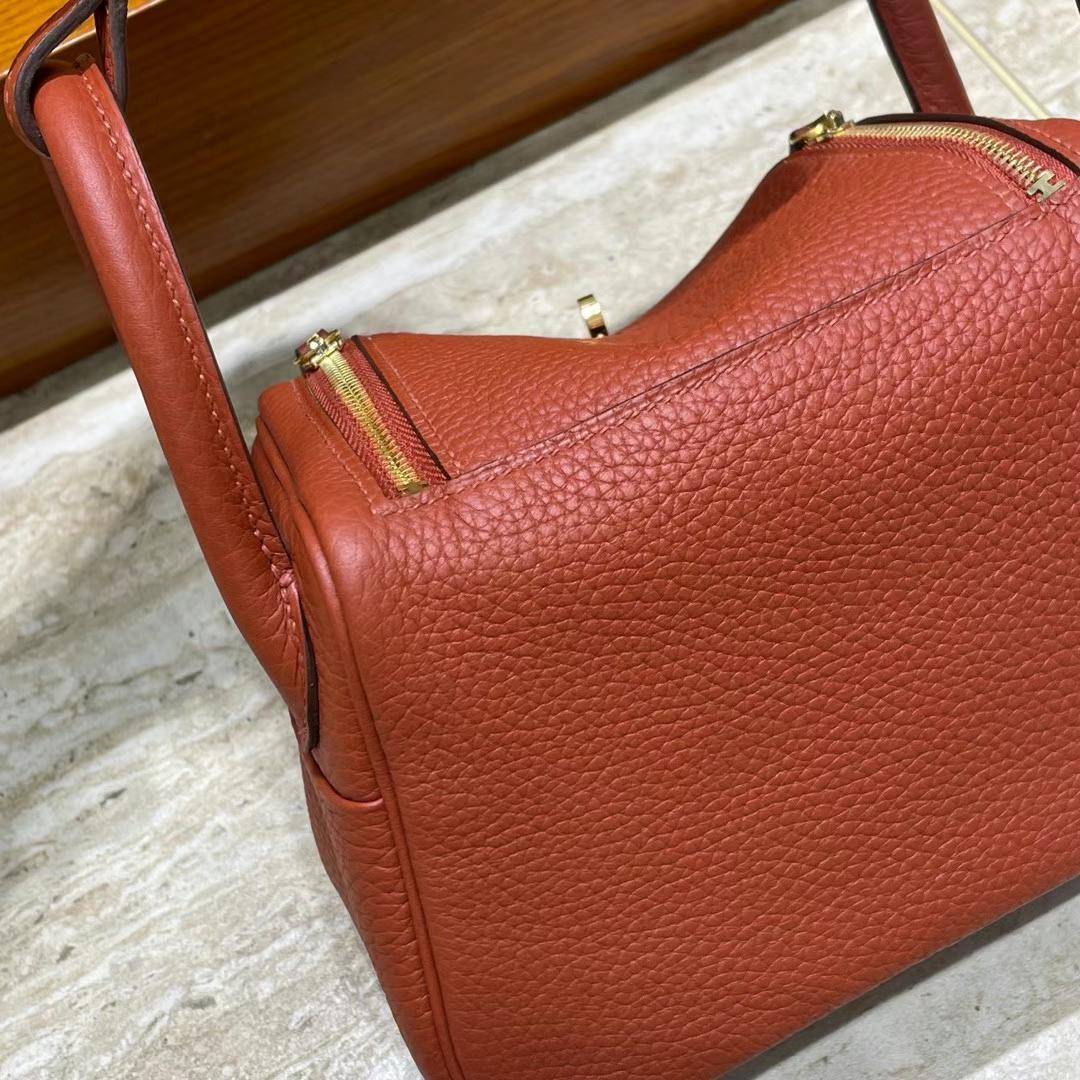 Hermès（爱马仕）Mini Lindy 迷你琳迪 Clemence 拼 编织布 肩带 南瓜色 金扣 20cm
