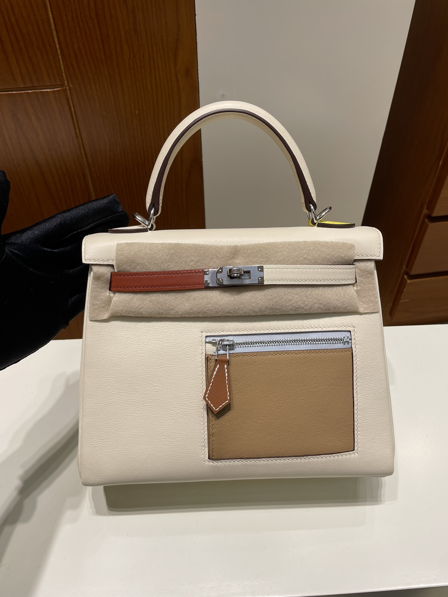 Hermès（爱马仕）kelly 凯莉包 Swift 口袋包 奶油白 nata 银扣 PHW 25cm 顶级手缝
