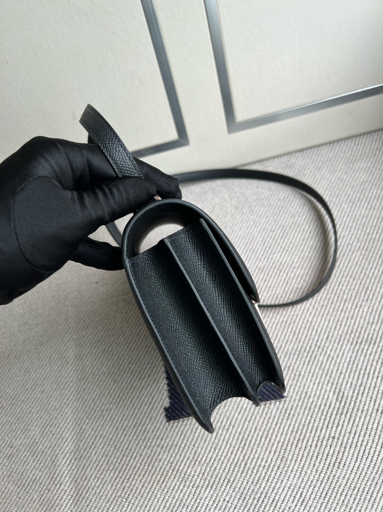 Hermès（爱马仕）Constance 康康 Epsom 原厂掌纹皮 ck89 黑色 Noir 玫瑰金扣 18cm 顶级手缝
