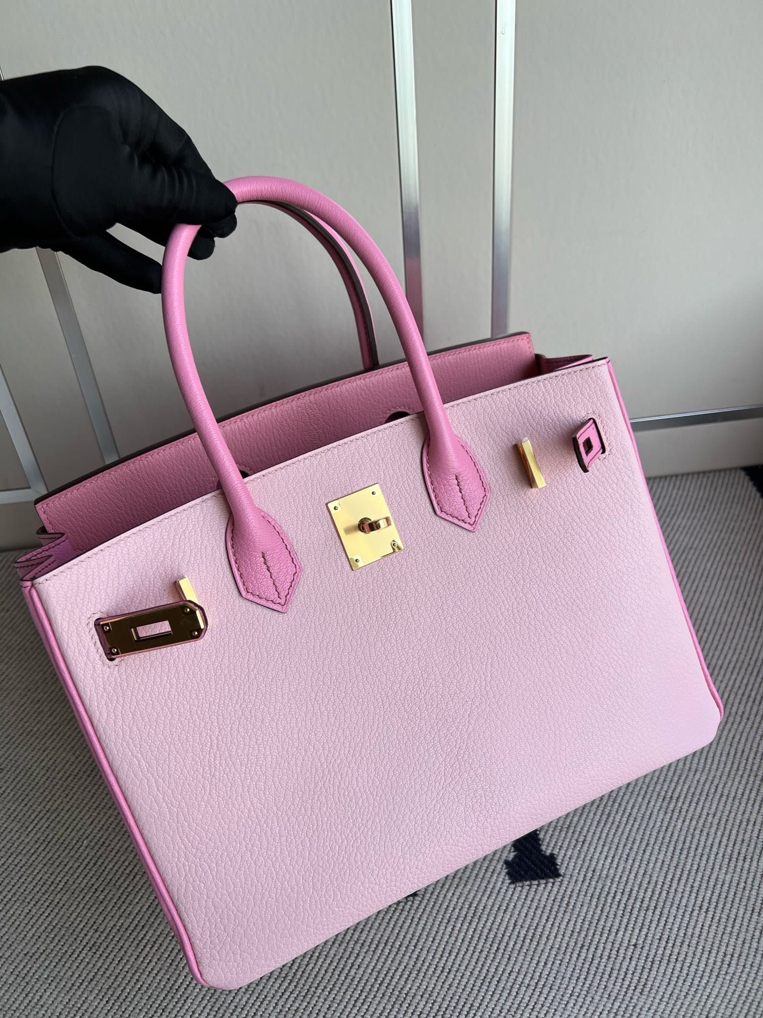 Hermès（爱马仕）Birkin 铂金包 Chevre 山羊皮 3Q 奶昔粉 拼 樱花粉 金扣 GHW 30cm 顶级手缝