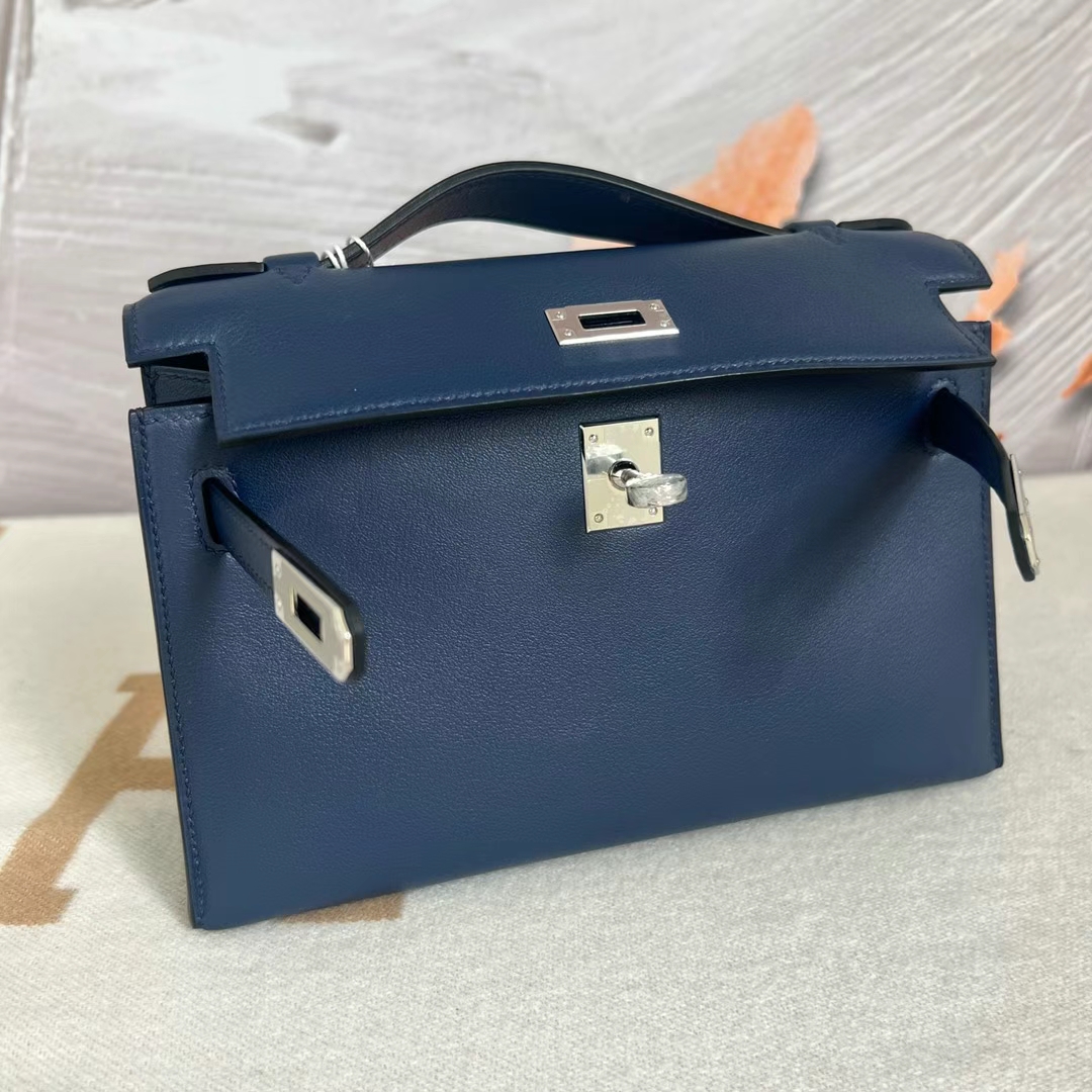 Hermès（爱马仕）Mini Kelly Pochette Swift皮 Ck75 宝石蓝 银扣 22cm 全手工蜡线缝制 Phw