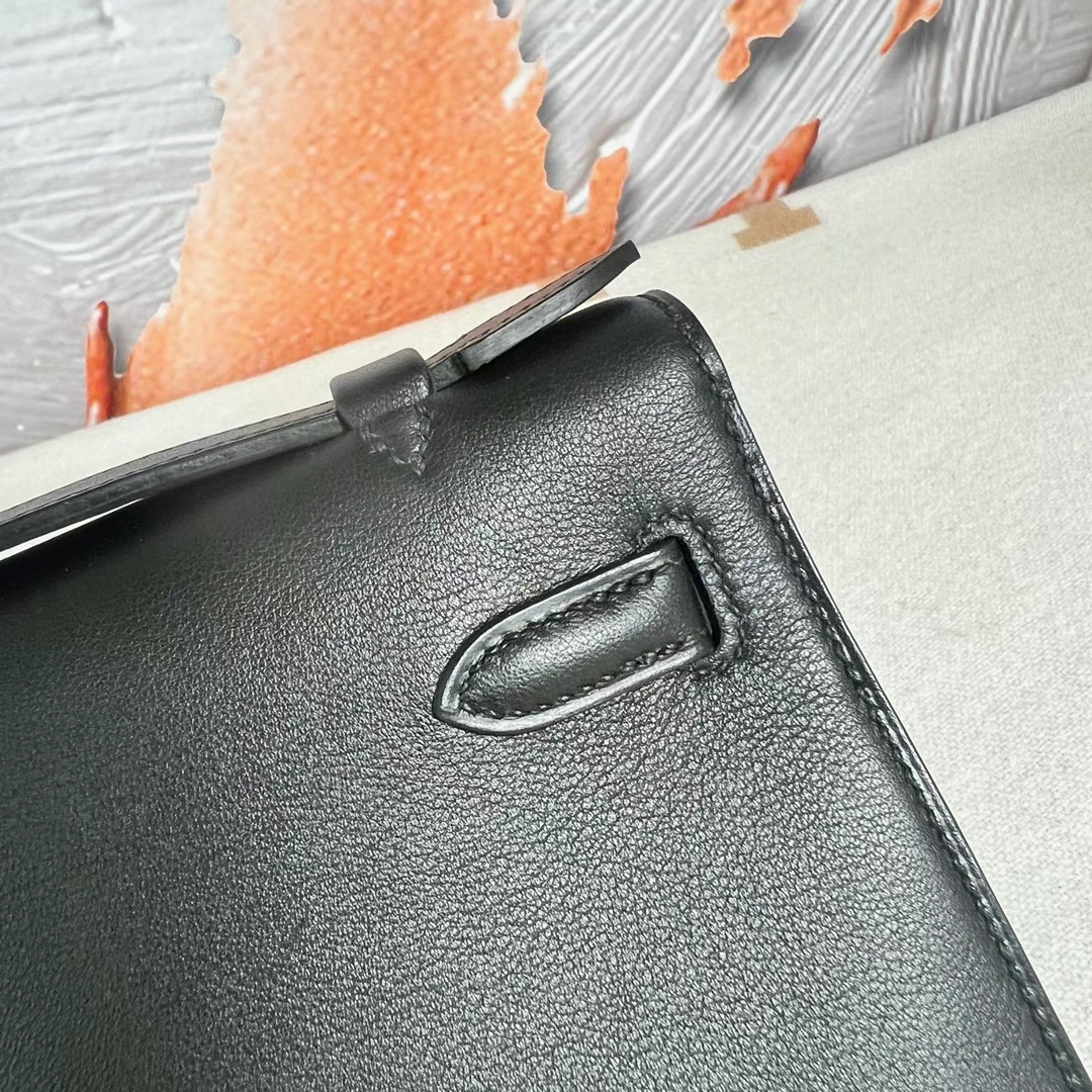 Hermès（爱马仕）Mini Kelly Pochette Swift皮 Ck89 黑色 玫瑰金扣 22cm 全手工蜡线缝制 Rghw