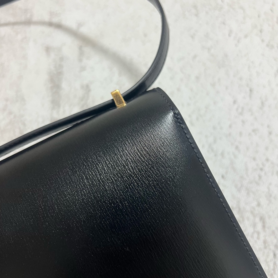 Hermès（爱马仕）Constance 康康 Boxcalf ck89 黑色 Noir 自然色蜥蜴 金扣 GHW 18cm 顶级手缝