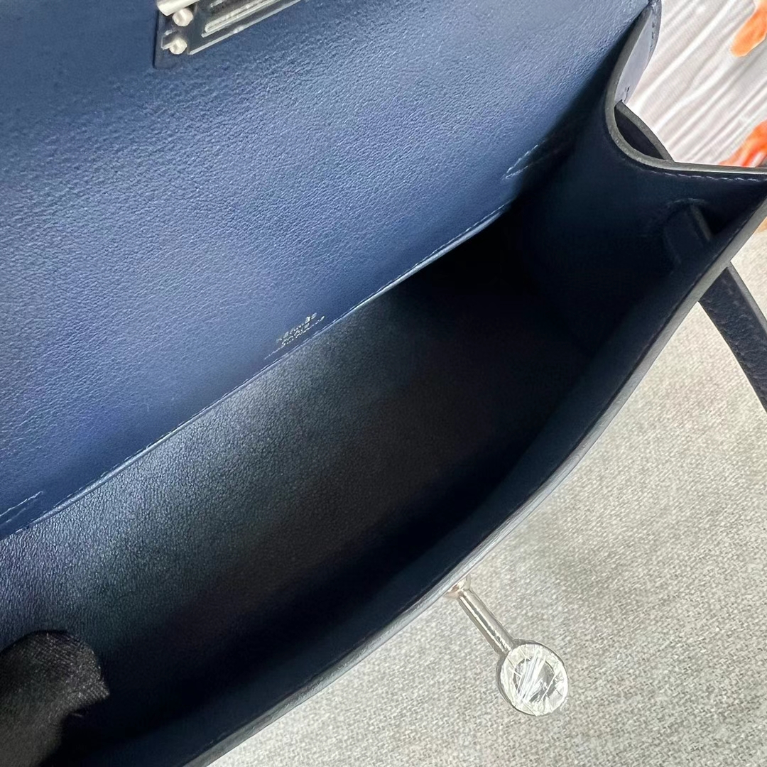 Hermès（爱马仕）Mini Kelly Pochette Swift皮 Ck75 宝石蓝 银扣 22cm 全手工蜡线缝制 Phw