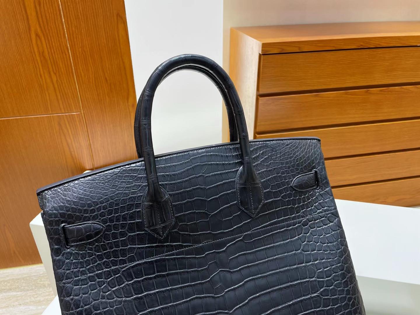 Hermès（爱马仕）Birkin Hac 雾面倒v澳洲湾鳄 Ck89 黑色 银扣 40cm 全手工蜡线缝制 Phw Stock