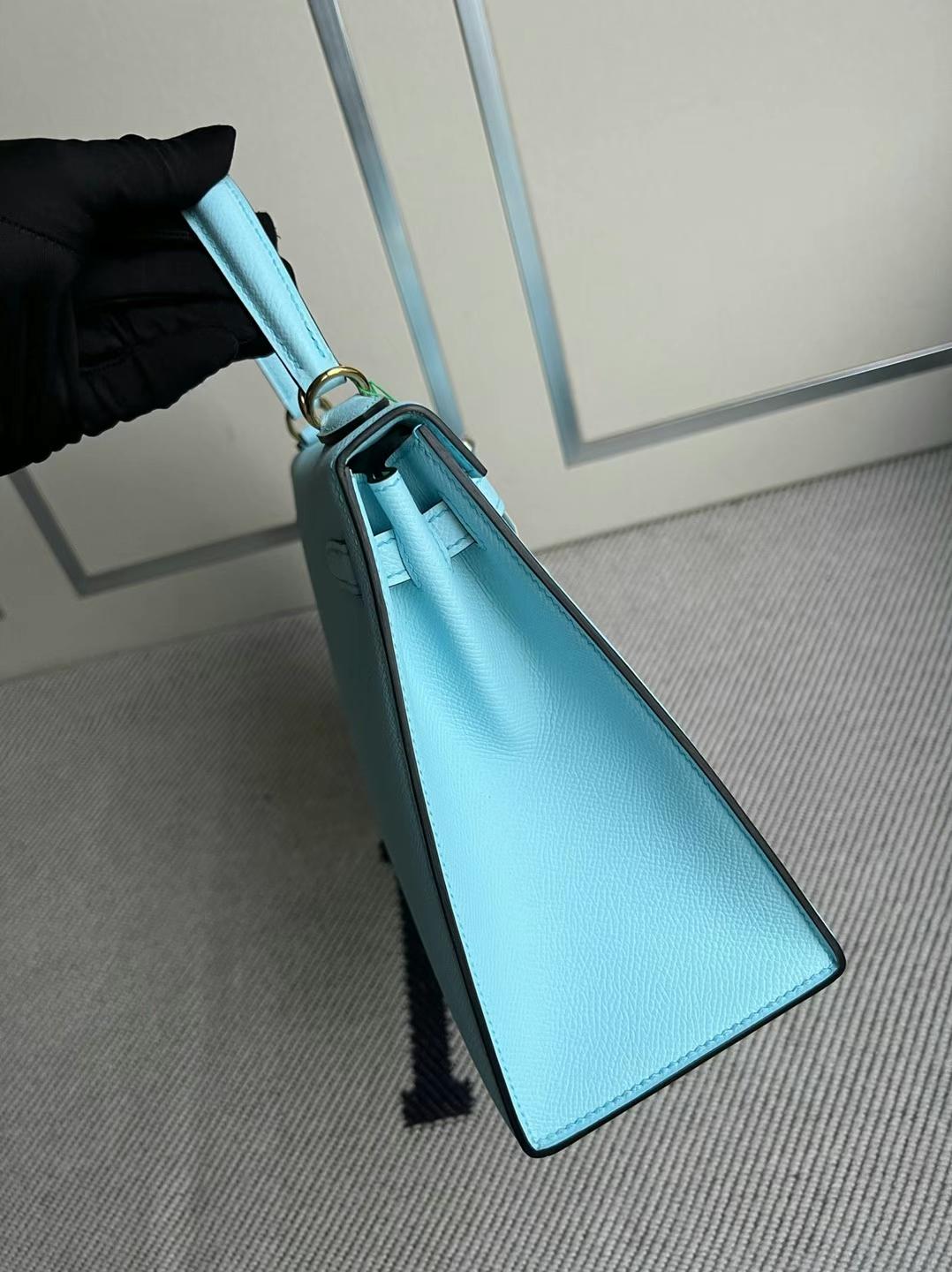Hermès（爱马仕）Kelly 凯莉包 Epsom U2 微风蓝 金扣 25cm 全手工蜡线缝制