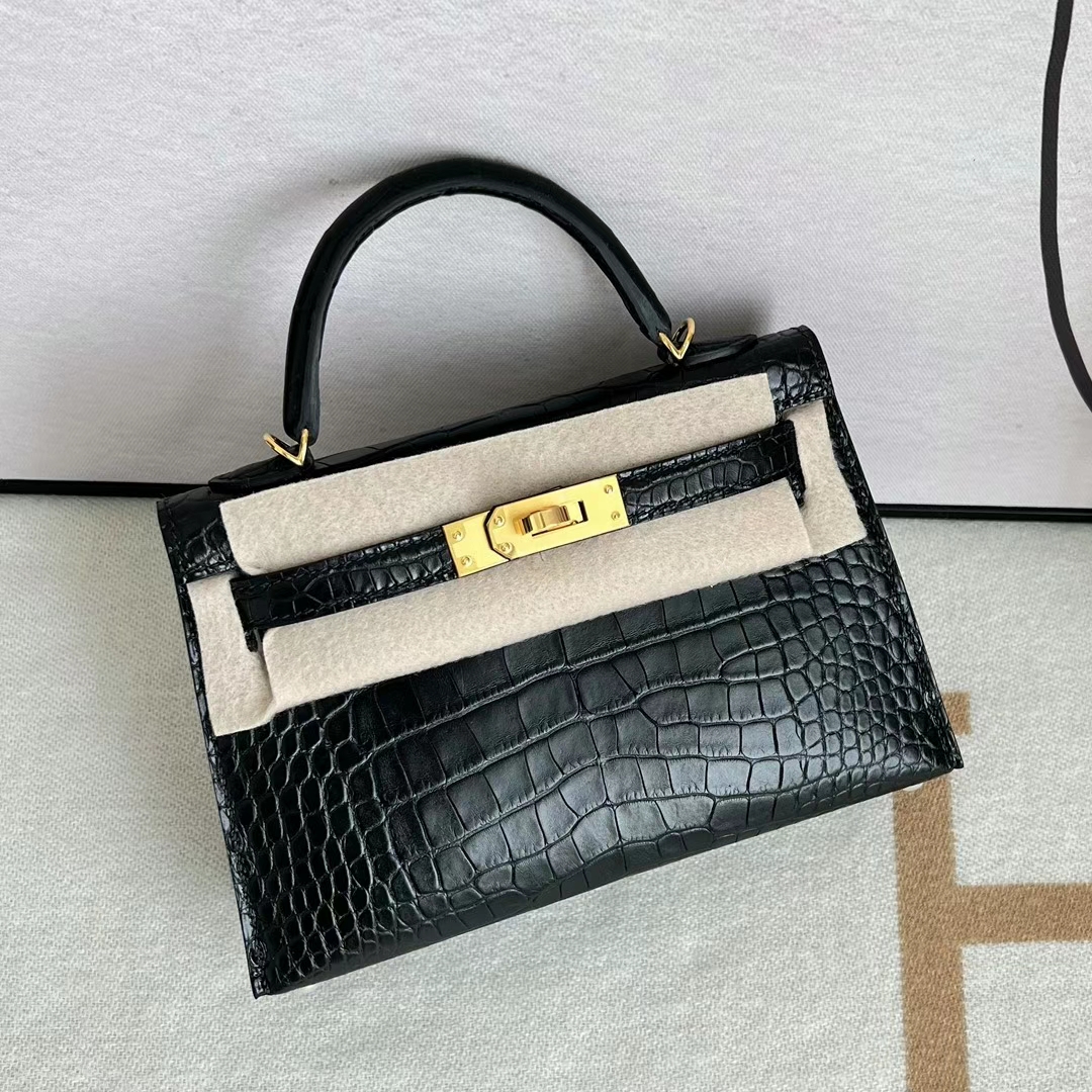 Hermès（爱马仕）Mini Kelly 迷你凯莉 雾面美洲鳄 Matte Alligator Crocodile Ck89 黑色 金扣 19cm