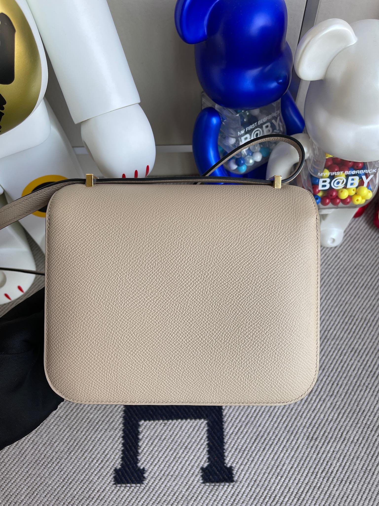 Hermès（爱马仕）Constance 康康 Epsom 原厂掌纹皮 S2 风衣灰 Trench 金扣 GHW 18cm 顶级手缝
