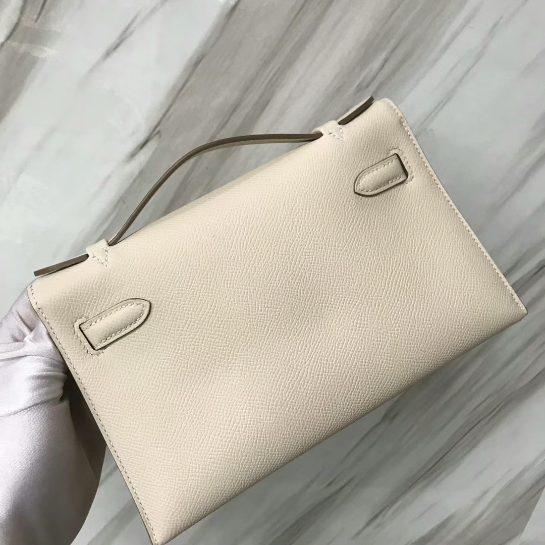 Hermès（爱马仕）Mini Kelly Pochette Epsom Ck10 奶昔白 金扣 22cm 全手工蜡线缝制 GHW