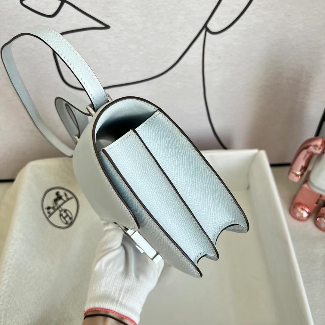 Hermès（爱马仕）Constance 康康 Epsom T0 雾蓝色 银扣 19cm 全手工蜡线缝制