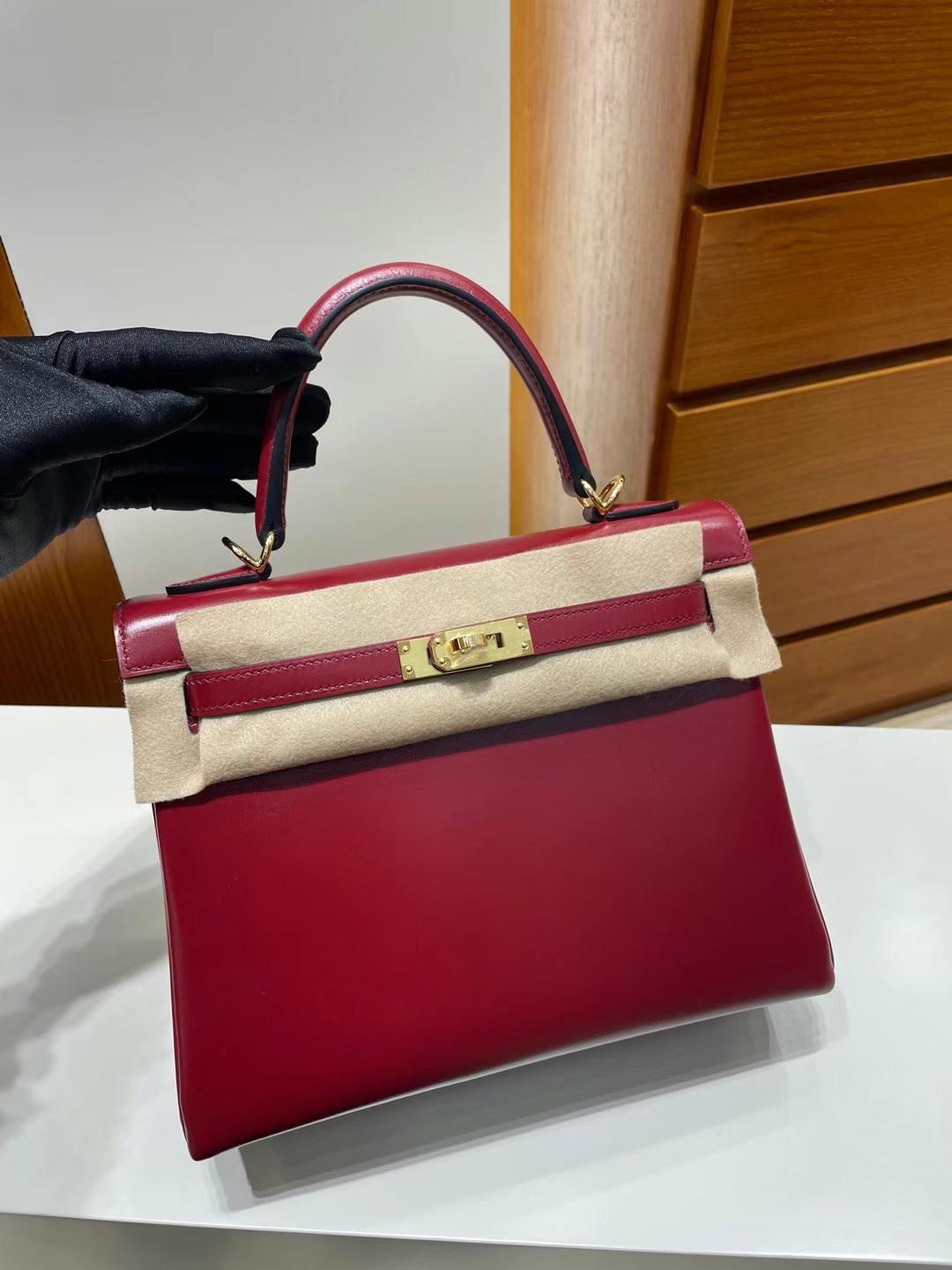 Hermès（爱马仕）Kelly 凯莉包 内缝 Box 酒红色 金扣 25cm 全手工蜡线缝制 Ghw