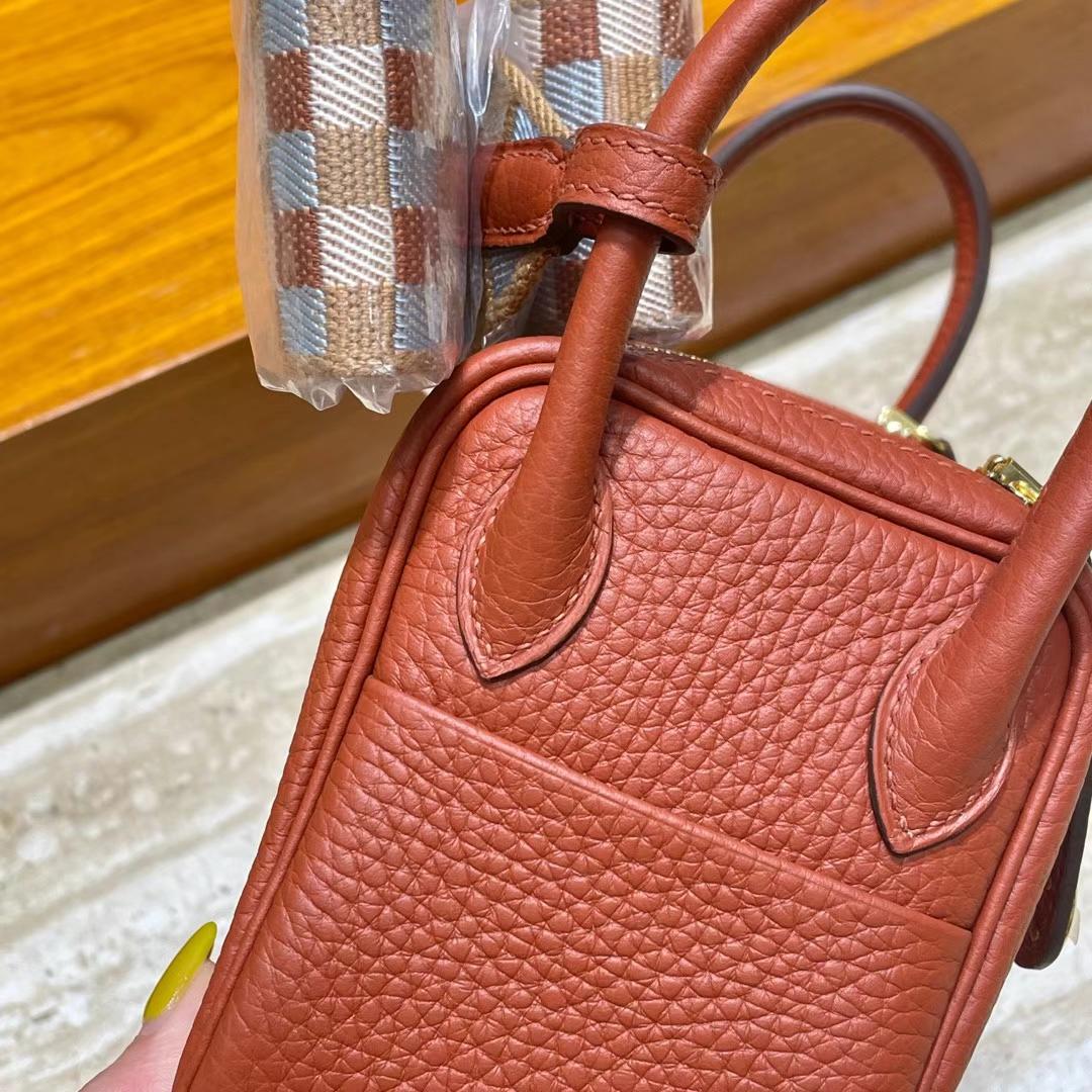 Hermès（爱马仕）Mini Lindy 迷你琳迪 Clemence 拼 编织布 肩带 南瓜色 金扣 20cm