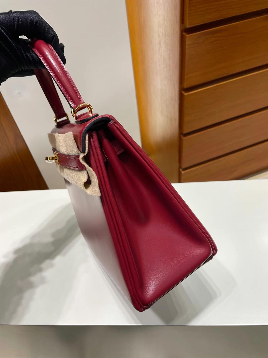 Hermès（爱马仕）Kelly 凯莉包 内缝 Box 酒红色 金扣 25cm 全手工蜡线缝制 Ghw