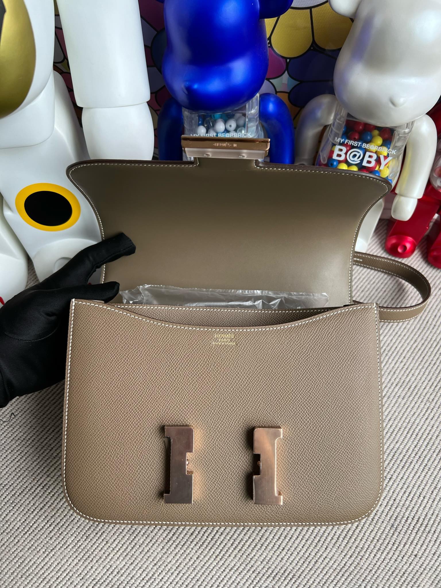 Hermès（爱马仕）Constance 空姐包 Epsom 原厂掌纹皮 ck18 大象灰 Etoupe 玫瑰金扣 Rose gold 24cm
