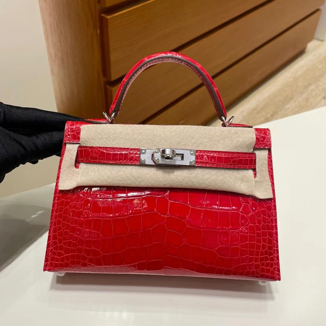 Hermès（爱马仕）mini Kelly 迷你凯莉 亮面美洲鳄鱼 Ck95 法拉利红 银扣 Phw 19cm  全手工蜡线缝制