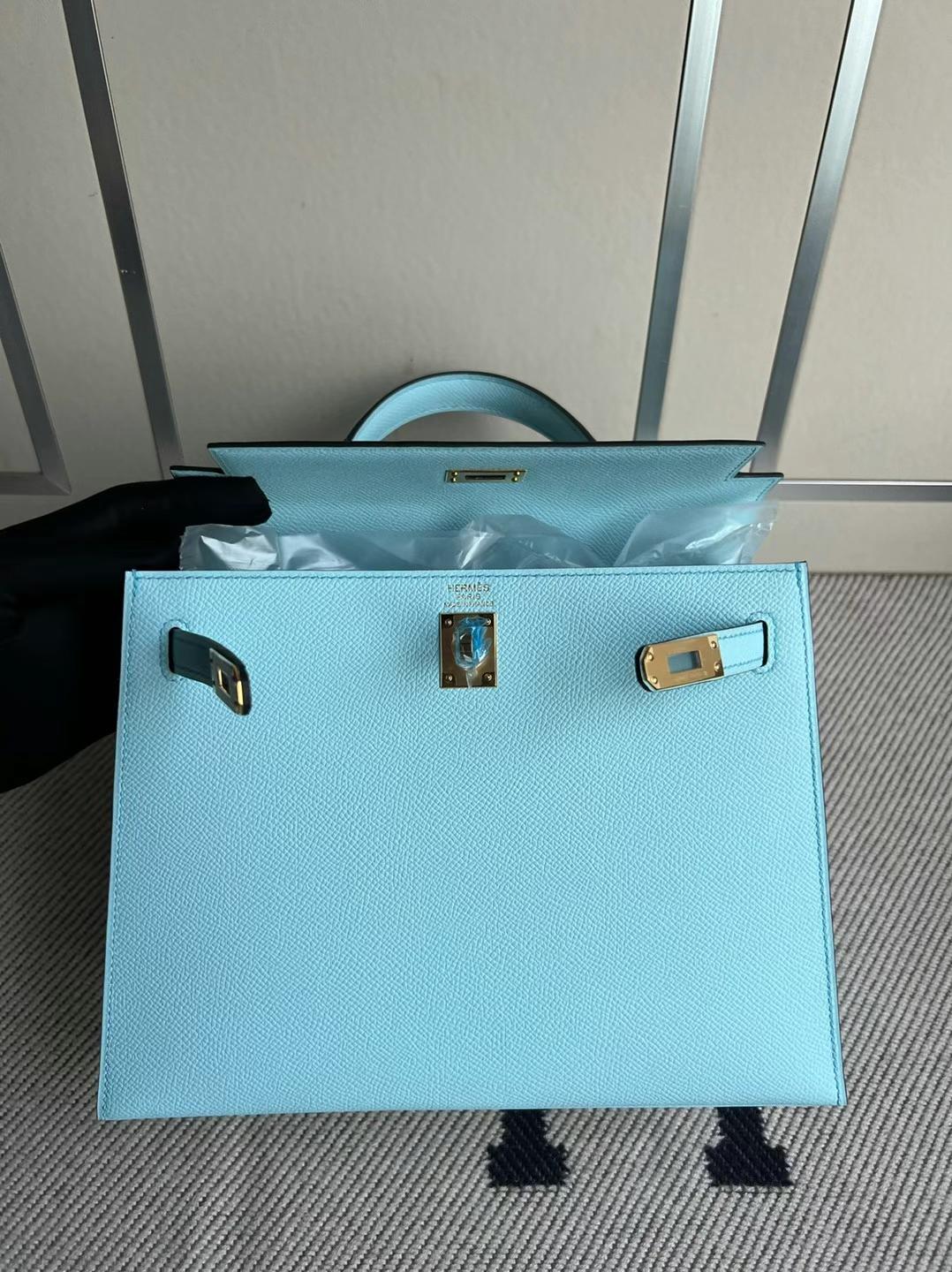 Hermès（爱马仕）Kelly 凯莉包 Epsom U2 微风蓝 金扣 25cm 全手工蜡线缝制