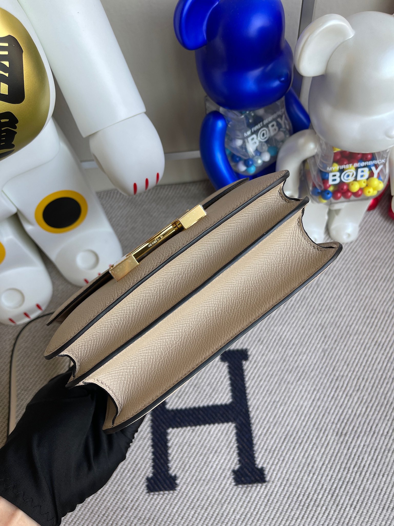 Hermès（爱马仕）Constance 康康 Epsom 原厂掌纹皮 S2 风衣灰 Trench 金扣 GHW 18cm 顶级手缝