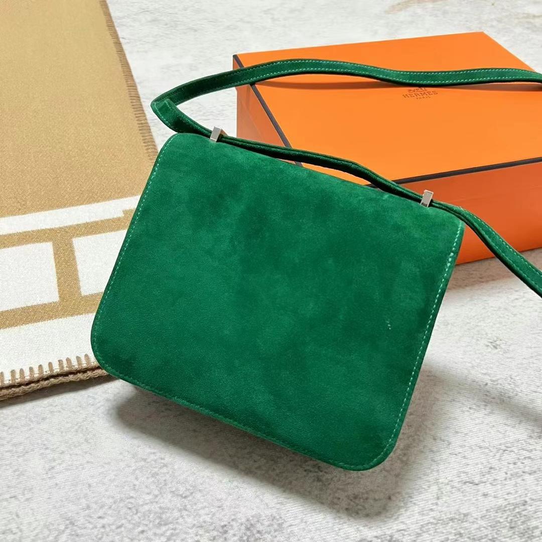 Hermès（爱马仕）Constance 康康 麂皮 Suede U4 丝绒绿 银扣 19cm 全手工蜡线缝制 Phw