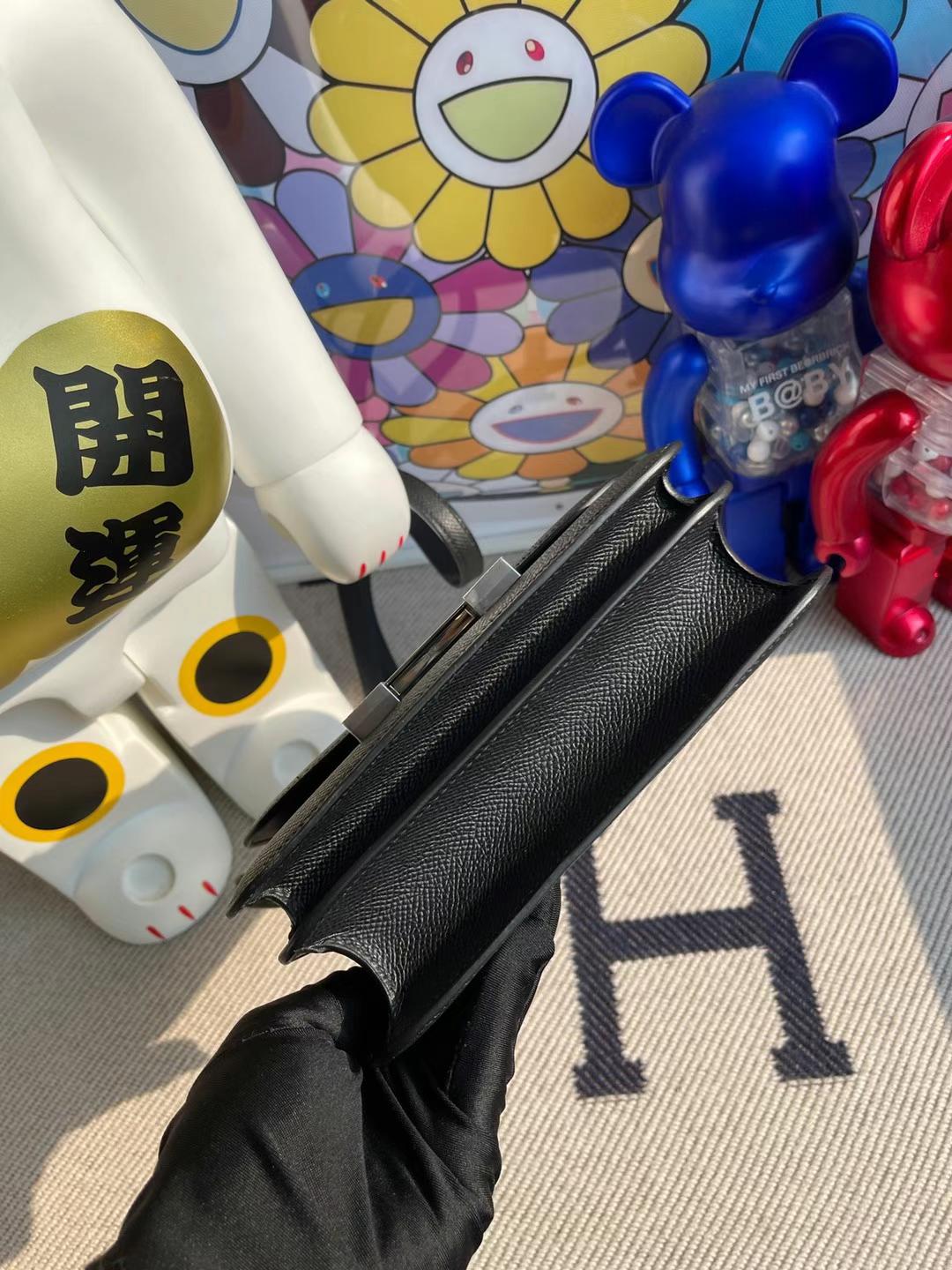 Hermès（爱马仕）Constance 康康 Epsom Ck89 黑色 银扣 Phw 19cm 全手工蜡线缝制