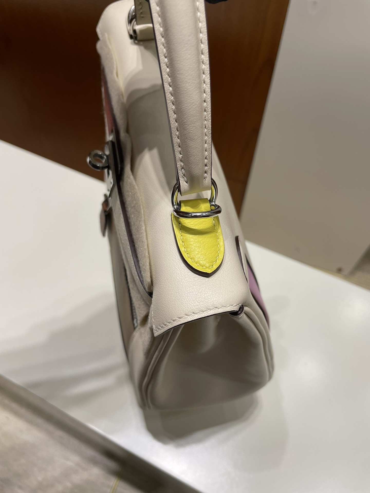 Hermès（爱马仕）kelly 凯莉包 Swift 口袋包 奶油白 nata 银扣 PHW 25cm 顶级手缝