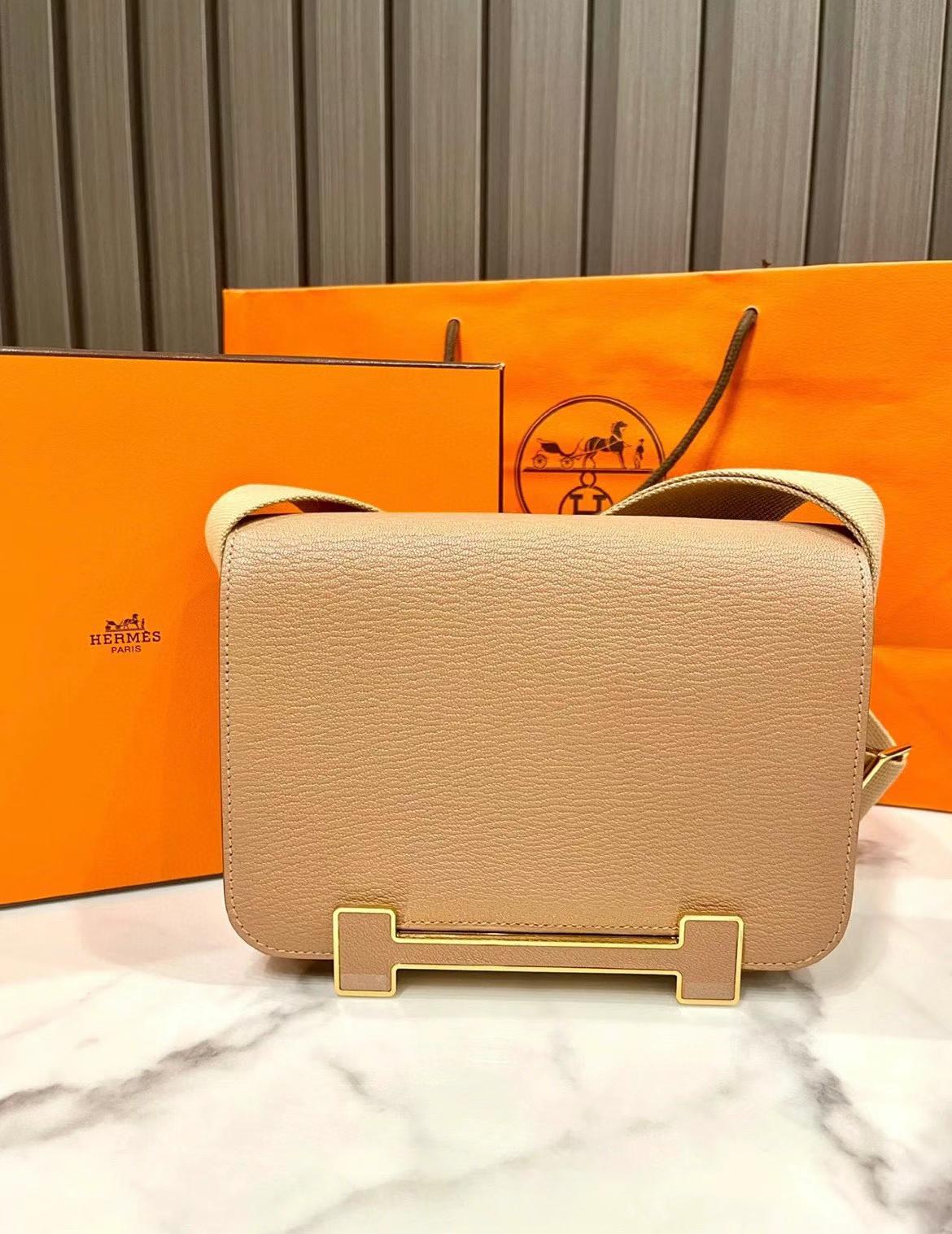 Hermès（爱马仕）Geta 木屐包 Chevre 2J 雀木色 拼 0M 奶茶色 金扣 20cm 可预定