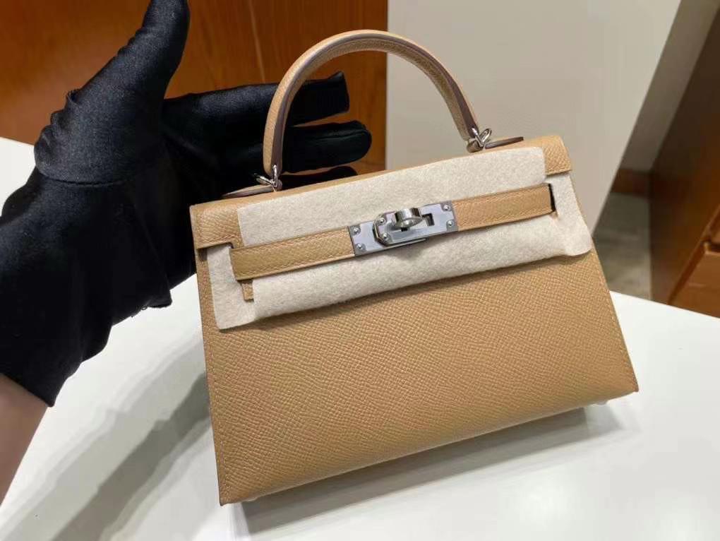 Hermès（爱马仕）mini Kelly 迷你凯莉 Epsom 0M 奶茶色 银扣 19cm