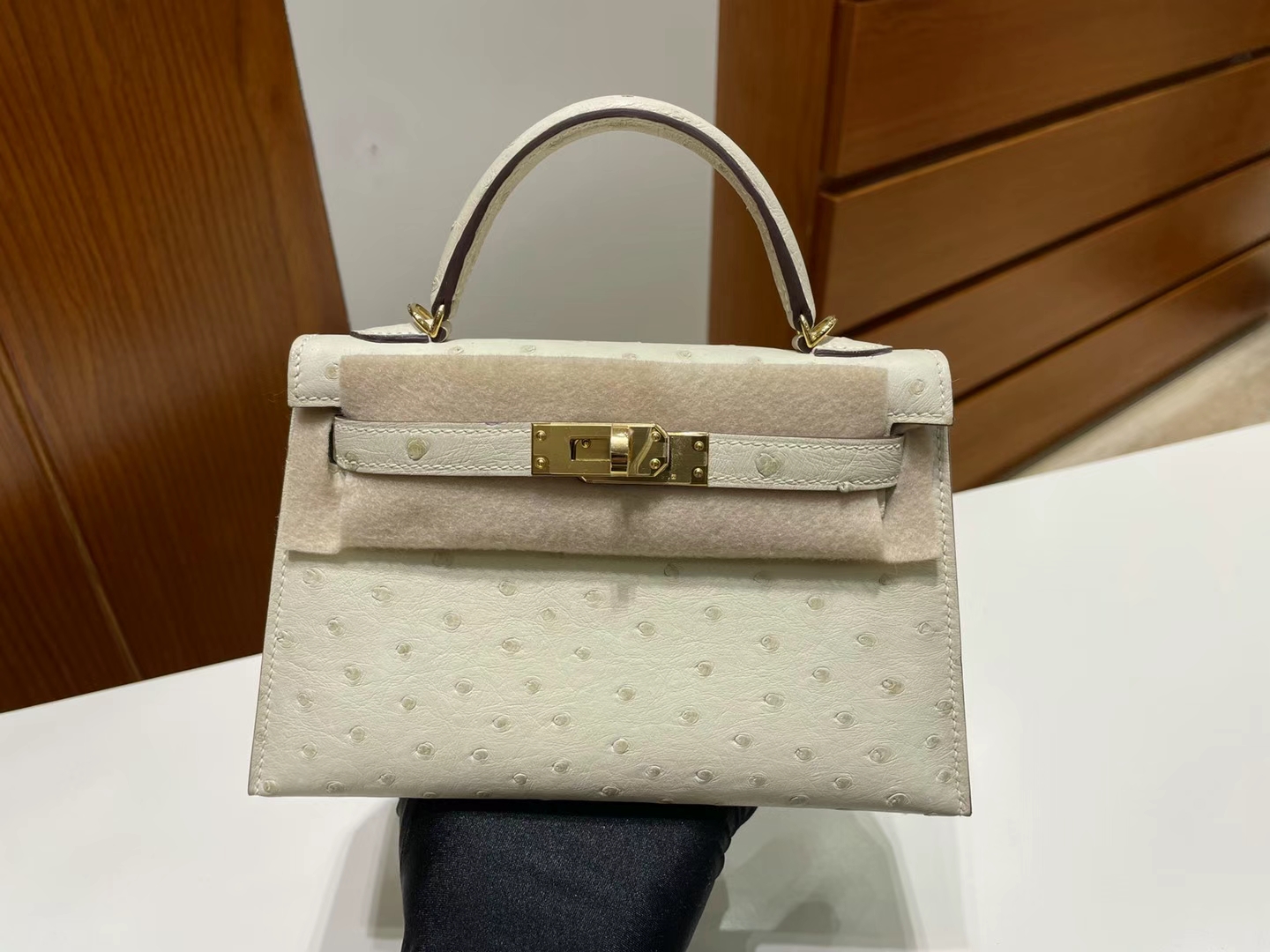 Hermès（爱马仕）Mini Kelly Ostrich 原厂kk 进口鸵鸟皮 3C 羊毛白 金扣 19cm