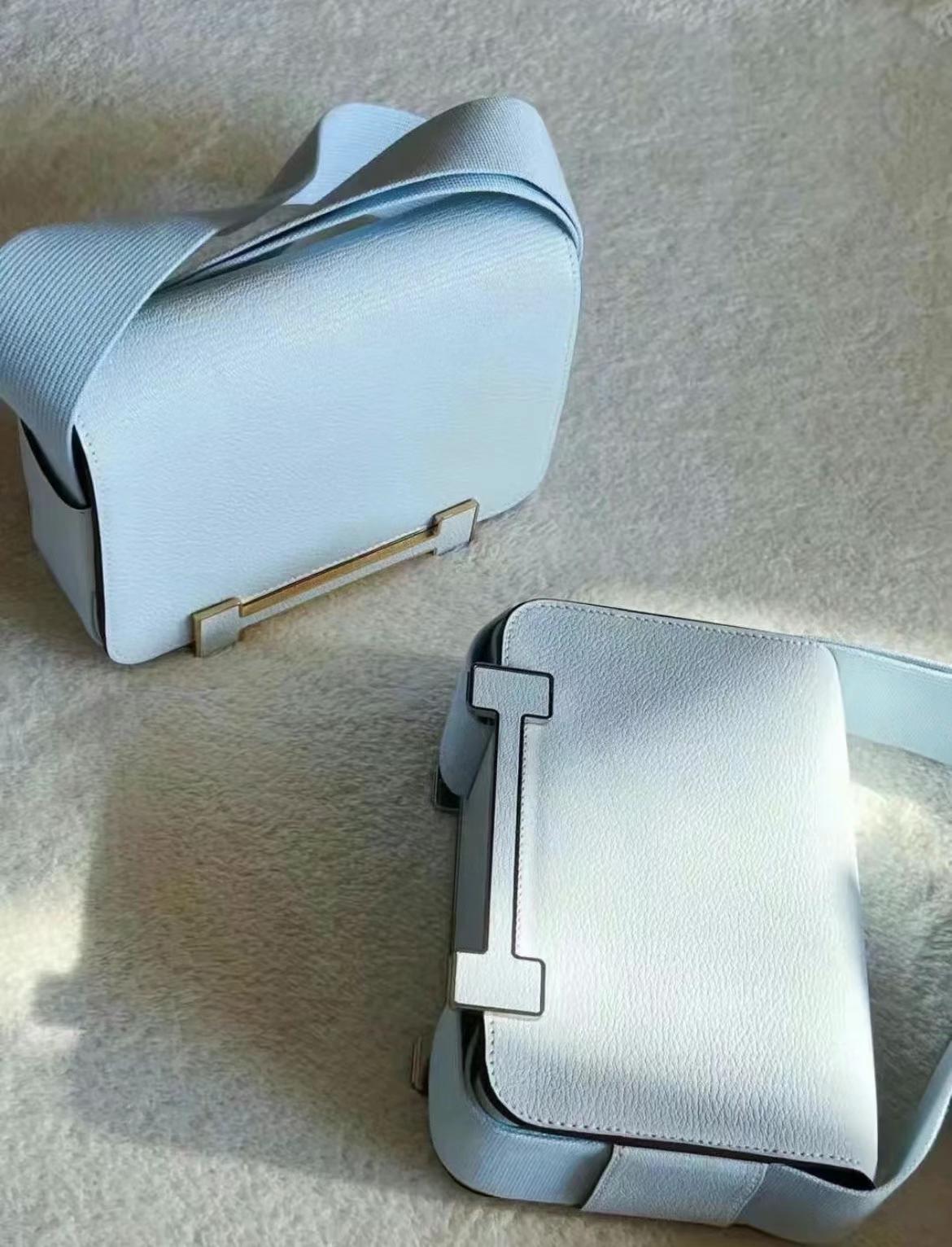 Hermès（爱马仕）Geta 木屐包 Chevre T0 雾蓝色 金扣 20cm 可预定