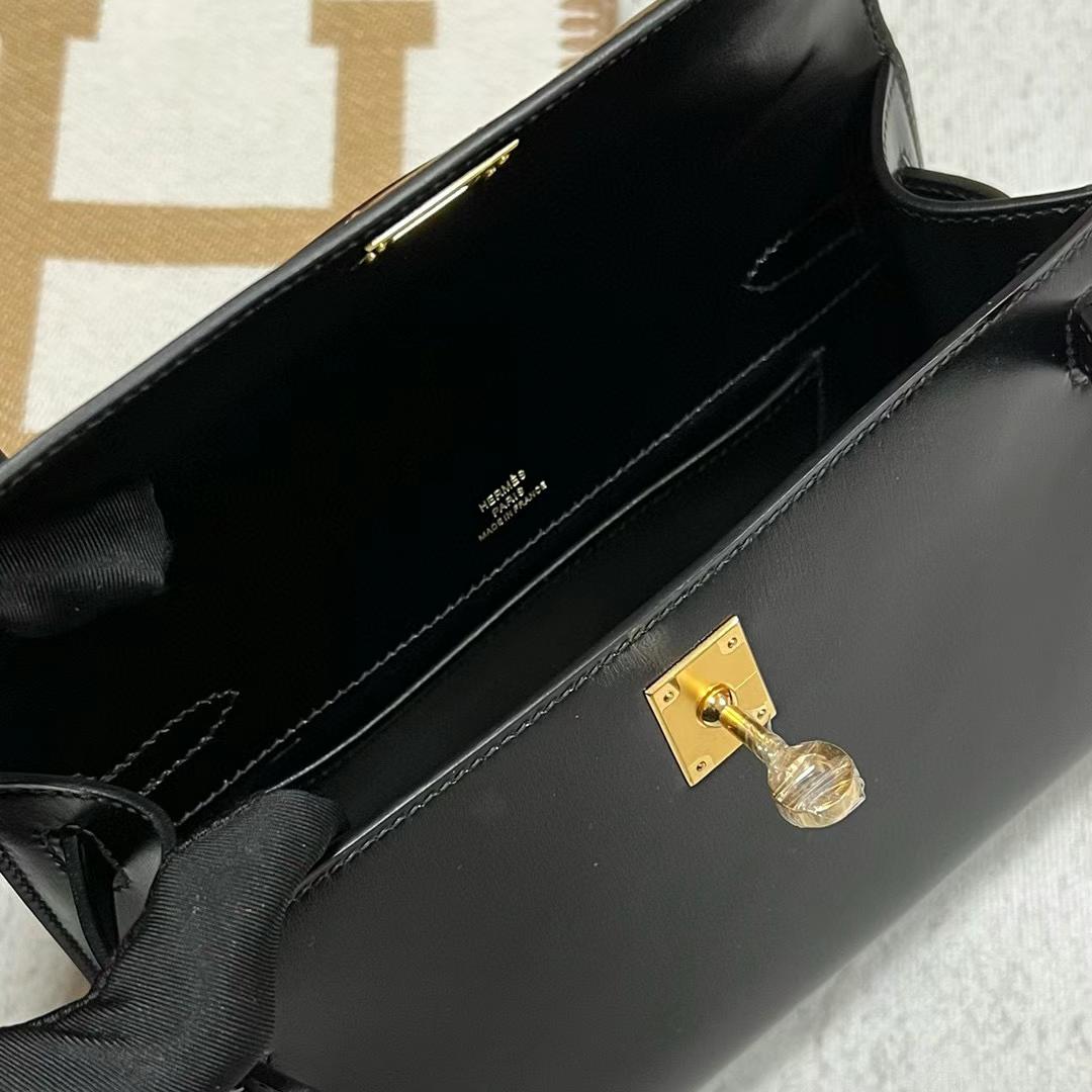 Hermès（爱马仕）Mini Kelly Pochette Boxcalf Ck89 黑色 金扣 22cm