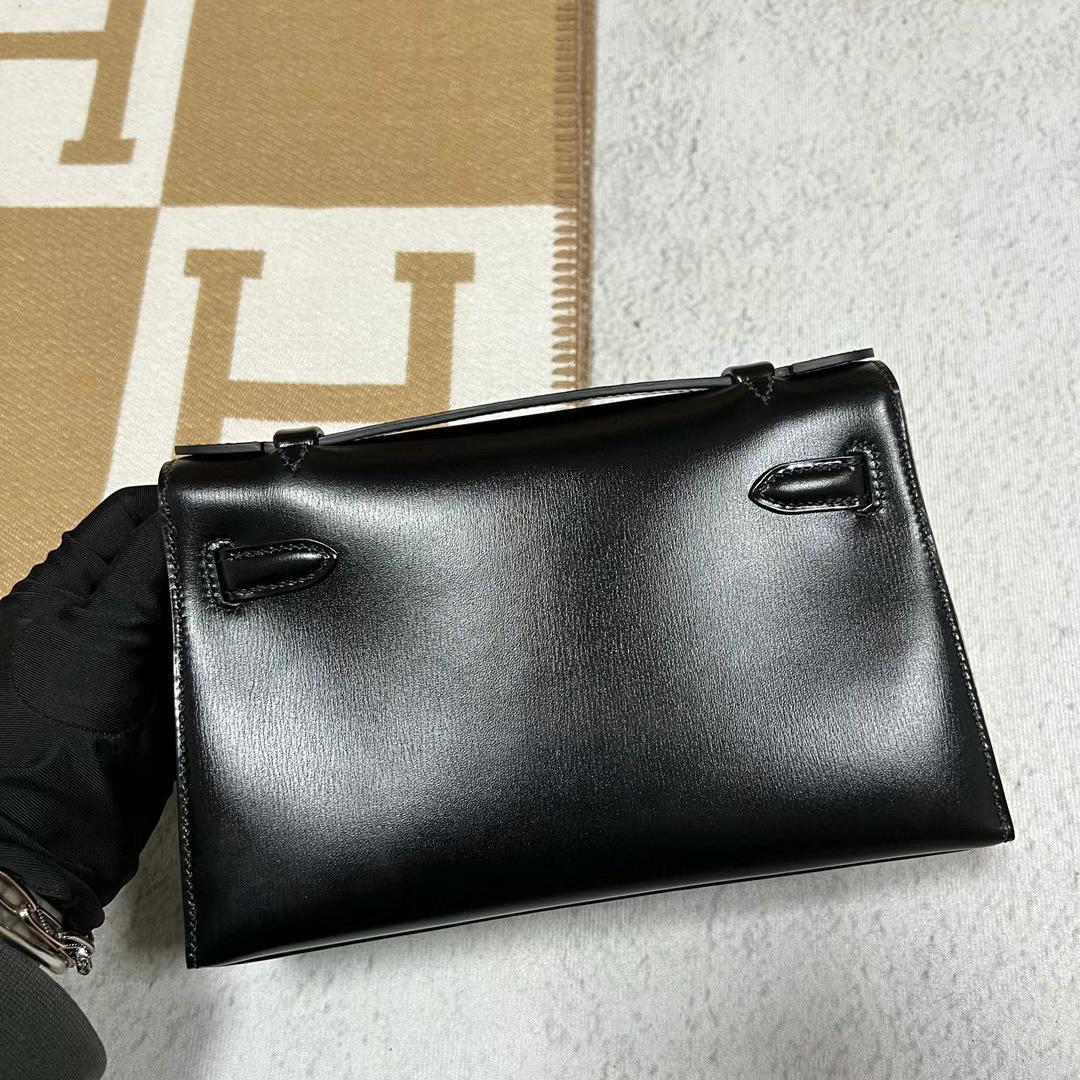Hermès（爱马仕）Mini Kelly Pochette Boxcalf Ck89 黑色 金扣 22cm