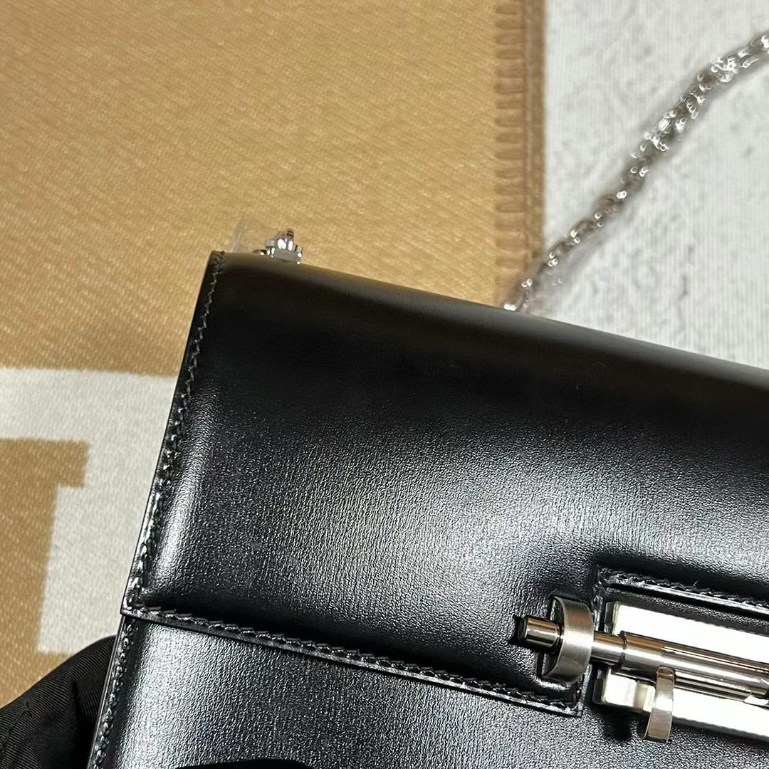 Hermès（爱马仕）Verrou 机枪包 Boxcalf Ck89 黑色 银扣 17.5cm