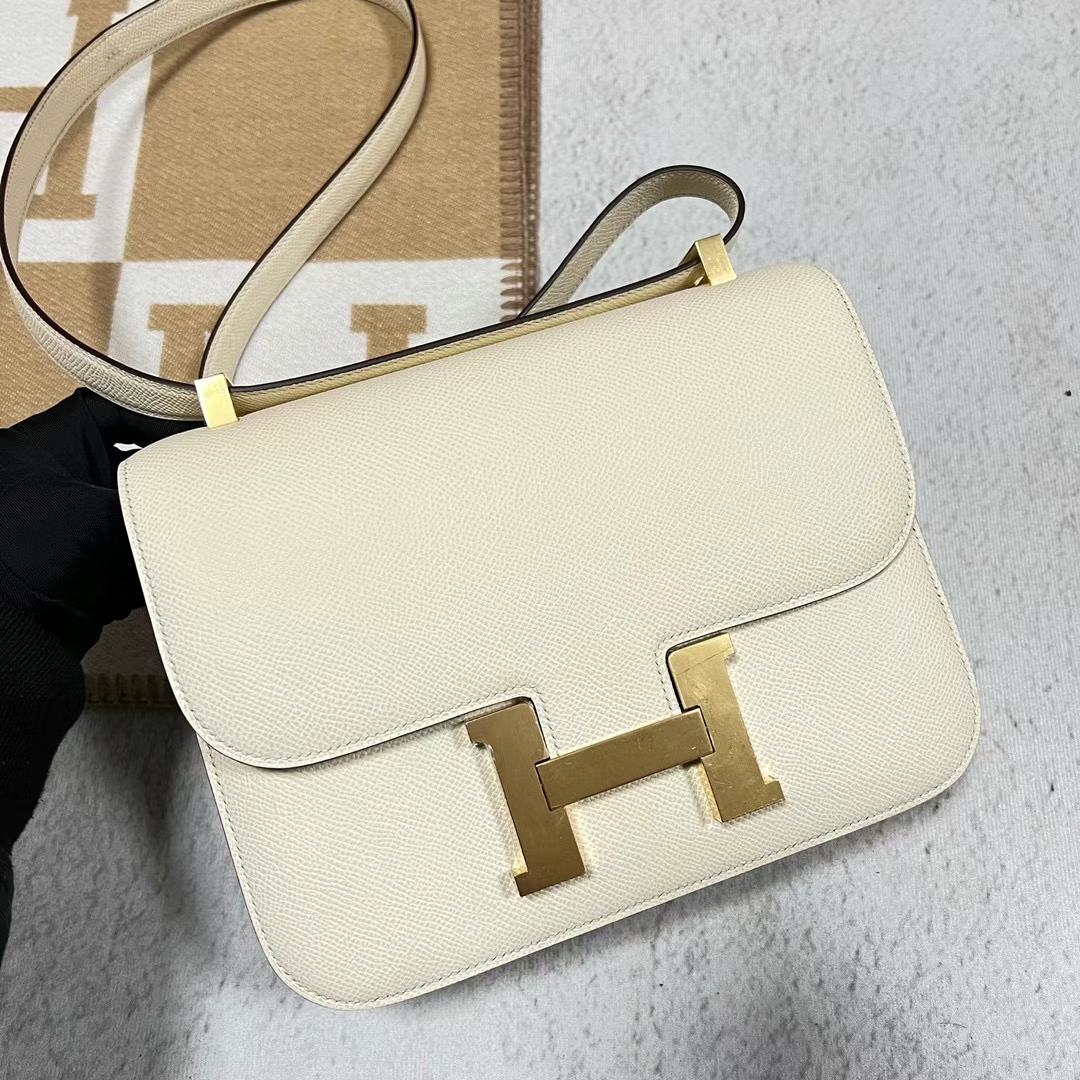 Hermès（爱马仕）Constance 康斯坦斯 新款单层镜子款 Epsom i2 奶油白 金扣 24cm