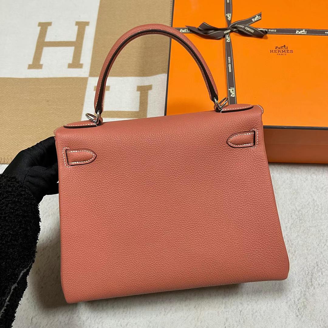 Hermès（爱马仕）Kelly 凯莉包 Togo皮 4E 枫叶色 银扣 28cm 全手工蜡线缝制 Phw