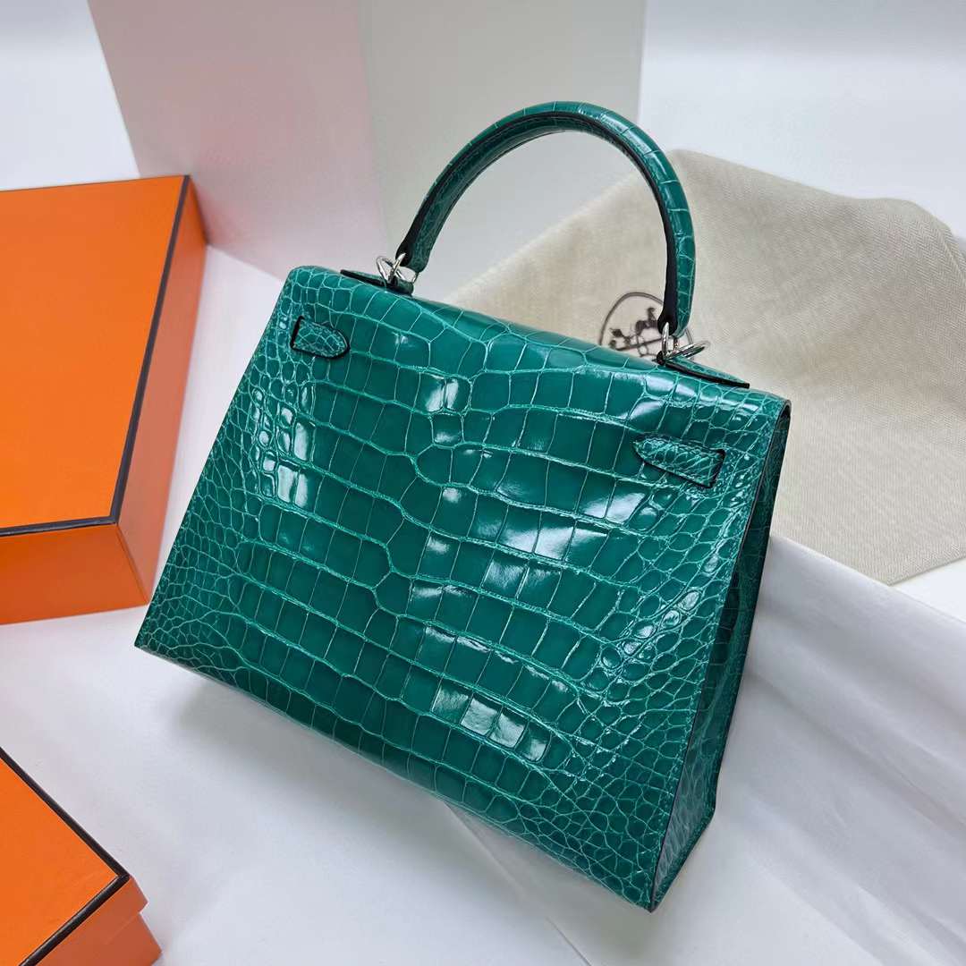 Hermès（爱马仕）Kelly 凯莉包 亮面美洲鳄鱼 shiny alligator crocodile O6 帝王绿 银扣 25cm 全手工缝制 Phw