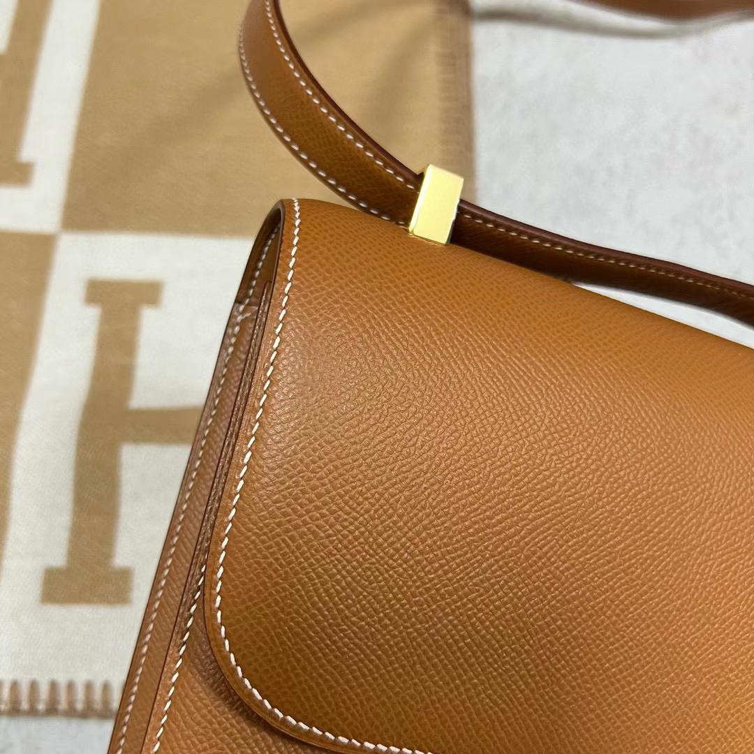 Hermès（爱马仕）Constance 24-1 单层镜子款 Epsom Ck37 金棕色 全手工蜡线缝制 金扣 24cm