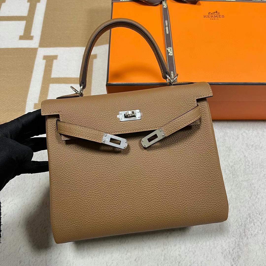 Hermès（爱马仕）Kelly 凯莉包 Togo皮 3G 栗子棕 内拼 0D 墨西哥粉 银扣 25cm 全手工蜡线缝制