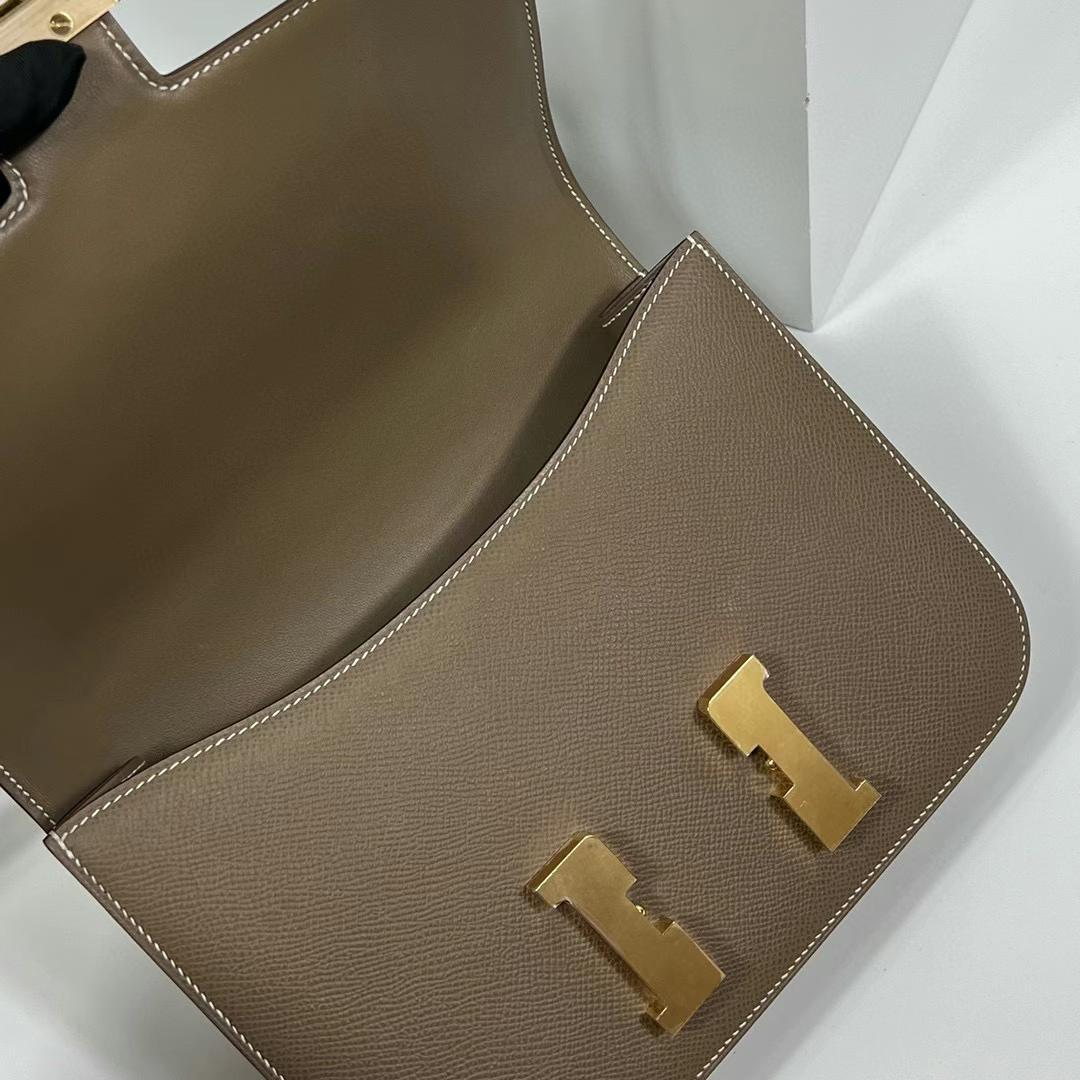 Hermès（爱马仕）Constance 24-1 单层镜子款 Epsom Ck18 大象灰 全手工蜡线缝制 金扣 24cm