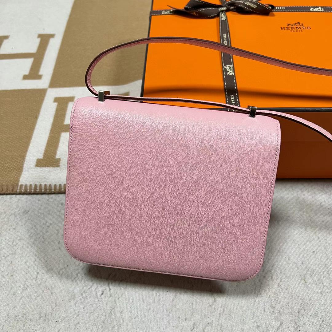 Hermès（爱马仕）Constance 空姐包 Chevre 进口山羊皮 3Q 新粉色 银扣 19cm Phw 全手工蜡线缝制