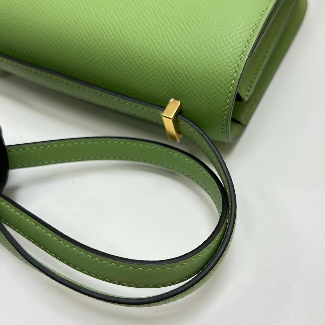 Hermès（爱马仕）Constance 空姐包 Epsom i3 牛油果绿 金扣 19cm 全手工蜡线缝制 Ghw
