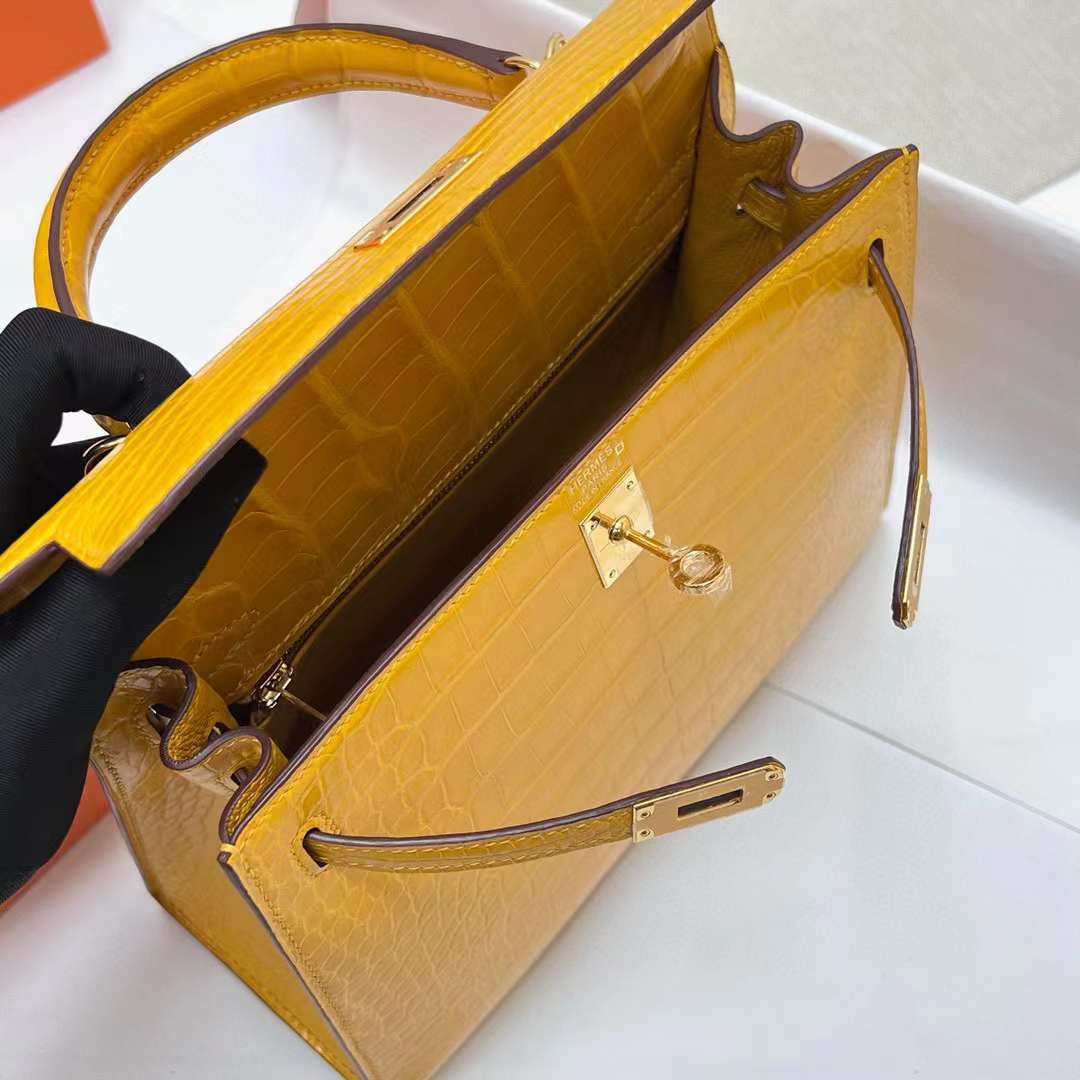 Hermès（爱马仕）Kelly 凯莉包 亮面美洲鳄鱼 shiny alligator crocodile 9D 琥珀黄 金扣 25cm 全手工缝制