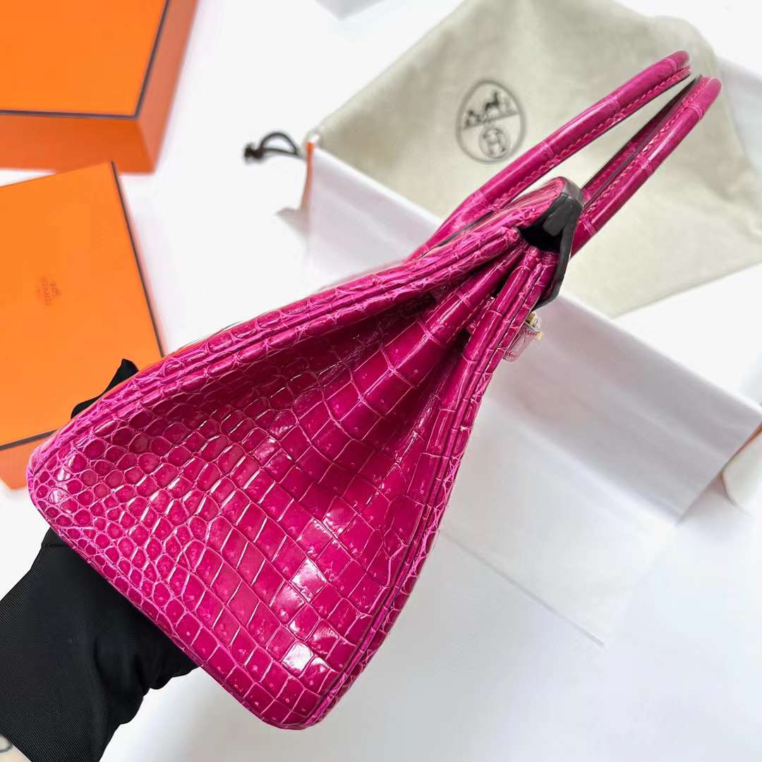 Hermès（爱马仕）Birkin 铂金包 亮面倒v澳洲湾鳄 Shiny Porosus Crocodile（御用原装进口Hcp鳄鱼皮）j5 天方夜谭粉紫 金扣 25cm 全手工蜡线缝制
