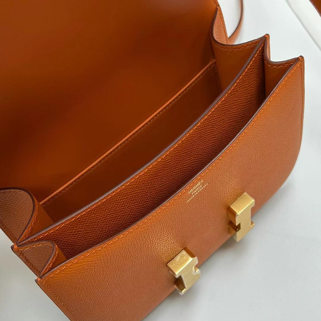 Hermès（爱马仕）Constance 空姐包 Epsom Ck93 橙色 金扣 19cm 全手工蜡线缝制 Ghw