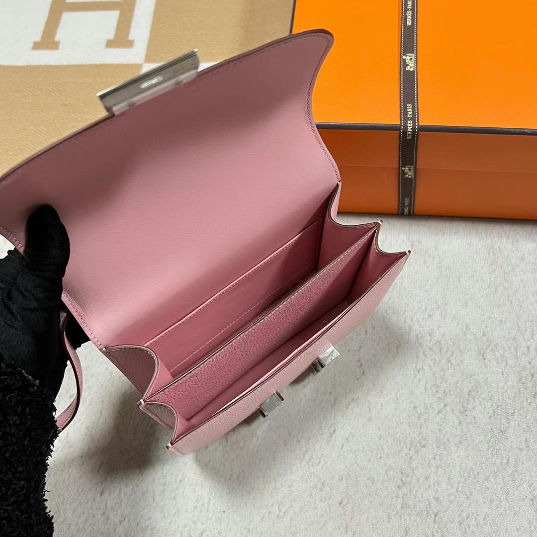Hermès（爱马仕）Constance 空姐包 Chevre 进口山羊皮 3Q 新粉色 银扣 19cm Phw 全手工蜡线缝制
