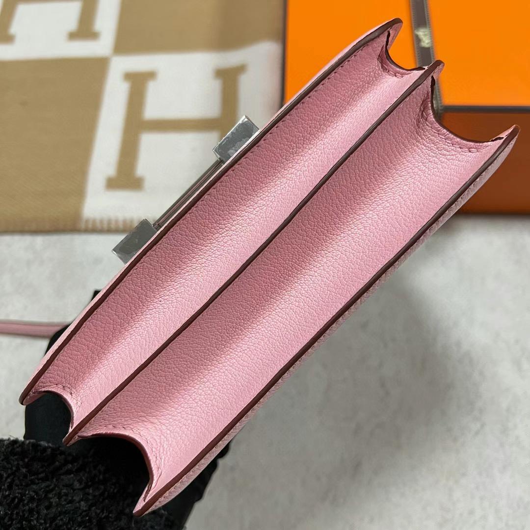 Hermès（爱马仕）Constance 空姐包 Chevre 进口山羊皮 3Q 新粉色 银扣 19cm Phw 全手工蜡线缝制
