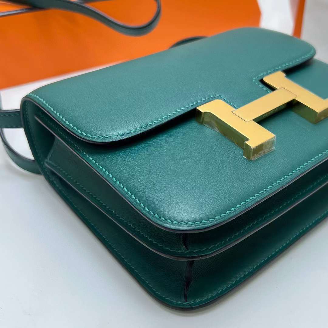 Hermès（爱马仕）Constance 空姐包 Swift Z6 孔雀绿 金扣 19cm 全手工蜡线缝制 ghw