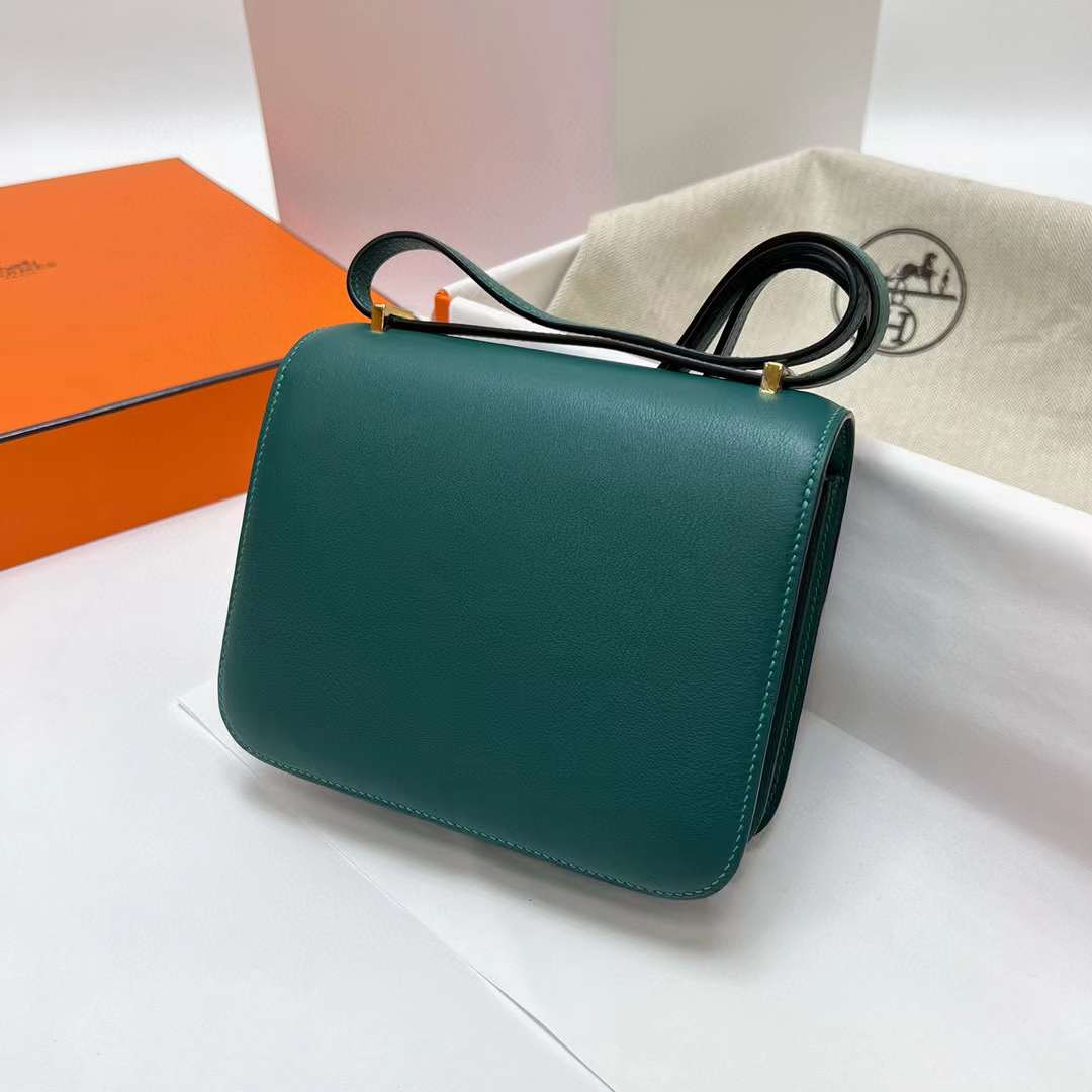 Hermès（爱马仕）Constance 空姐包 Swift Z6 孔雀绿 金扣 19cm 全手工蜡线缝制 ghw