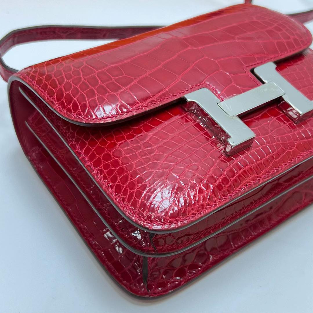 Hermès（爱马仕）Constance 空姐包 亮面美洲鳄鱼 shiny alligator crocodile Ck53 大红色 银扣 24cm 全手工蜡线缝制 Phw